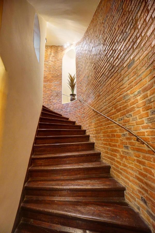 Casa De Vis, Brasov Old City Centre Apartment Luaran gambar
