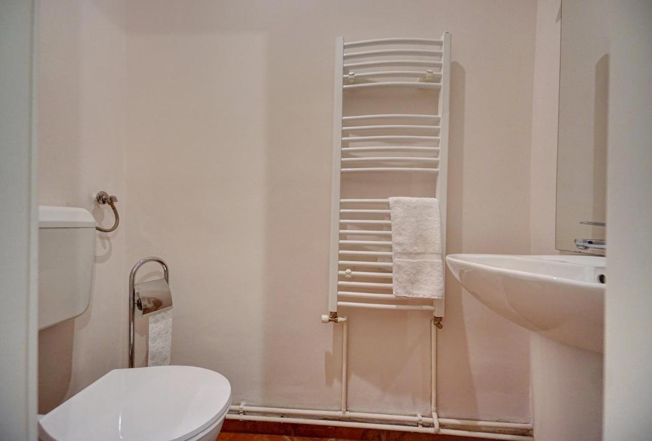 Casa De Vis, Brasov Old City Centre Apartment Luaran gambar