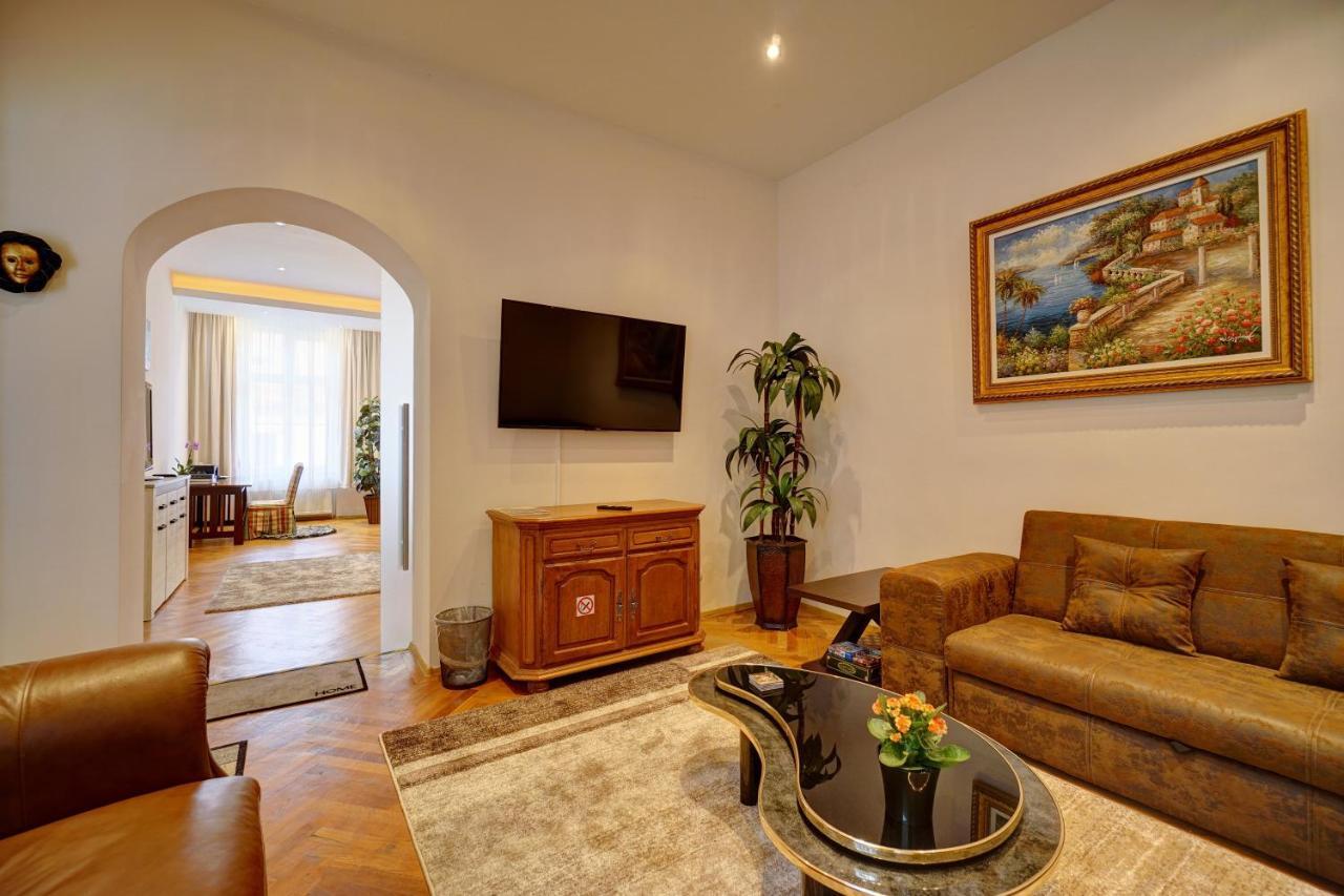 Casa De Vis, Brasov Old City Centre Apartment Luaran gambar